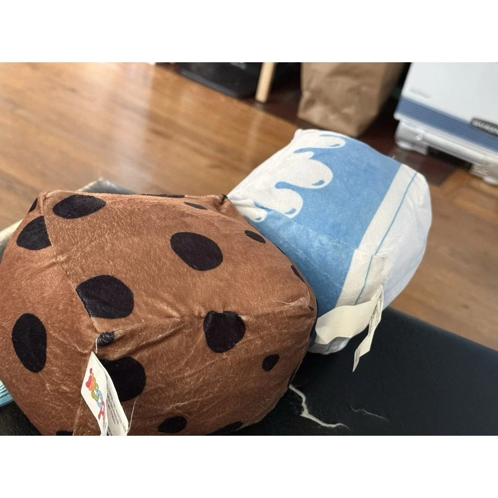 Milk &‎ Cookie Inseparables Plush Magnetic Cubes